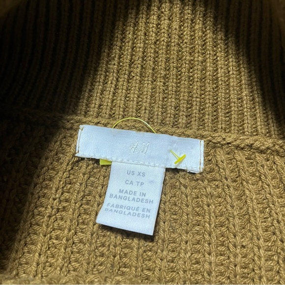 H&M Super Chunky Olive Cowl Neck Knit Sweater Size XS Oversized Fall Classic - Picture 2 of 6